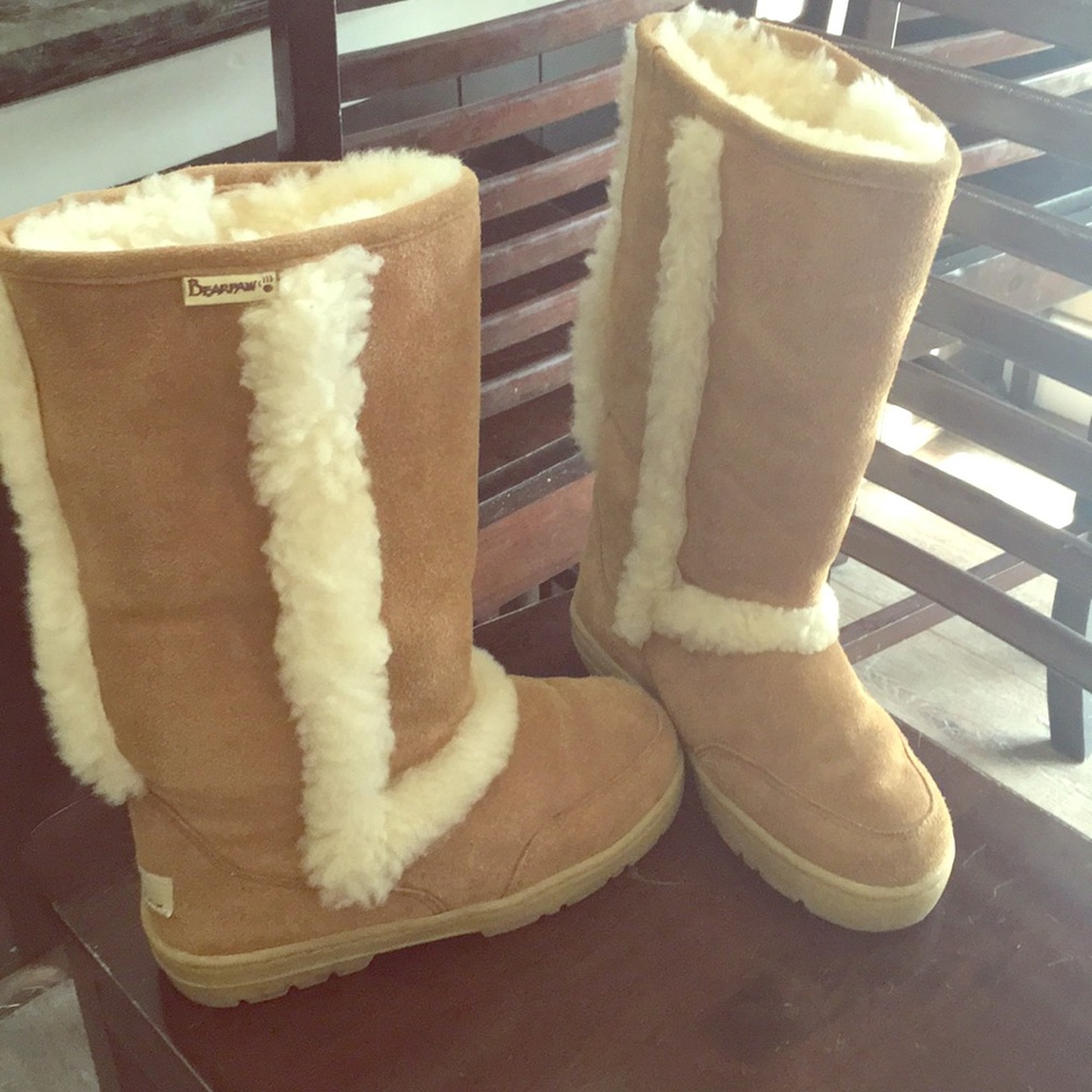 Bearpaw tall boots